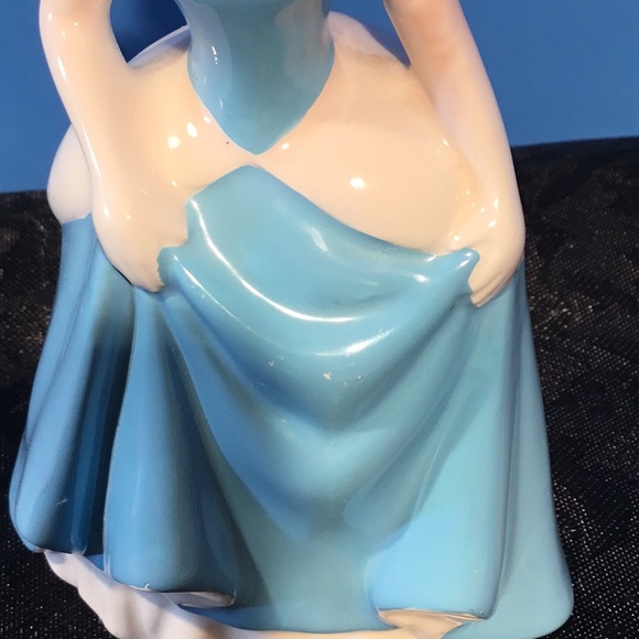 Vtg. Cinderella Disney Ceramic Figurine - Picture 15 of 16